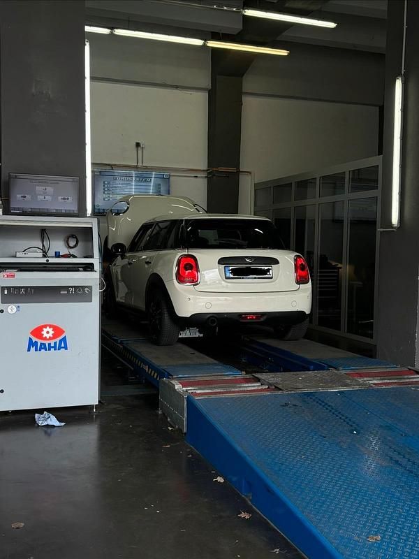 Gebraucht Mini ONE 75 PS (55 kW) 2015 Beige Kleinwagen