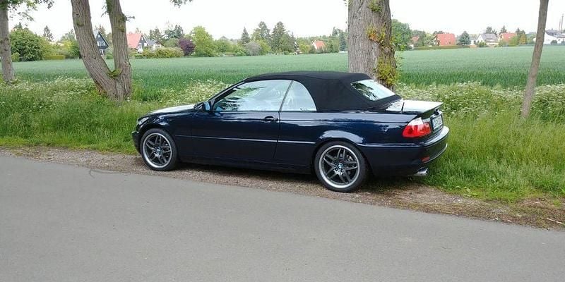 Blau Gebraucht 2006 BMW 318 Cabriolet Sport Line Cabrio | 8.000 € - Bild 1/4