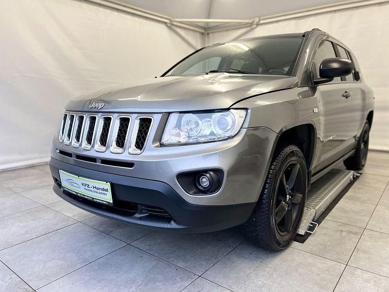 Gebraucht Jeep Compass Limited 170 PS (125 kW) 2012 Grau SUV