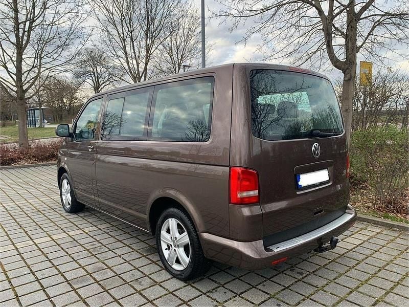 Usata VW T5 140 CV (102 kW) 2011 Marrone Furgone