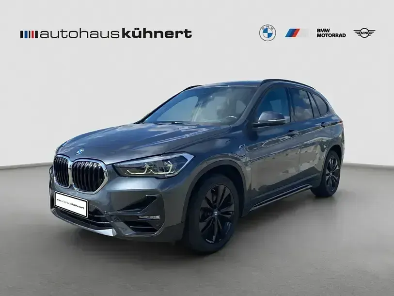 Gebraucht BMW X1 Sport Line 220 PS (161 kW) 2022 Grau SUV