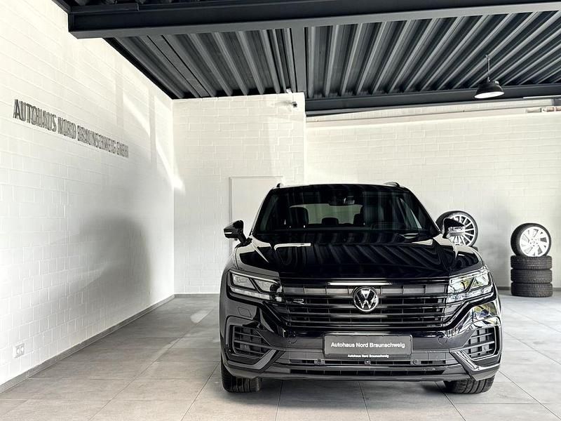 Gebraucht VW Touareg R-line 286 PS (210 kW) 2022 Schwarz SUV