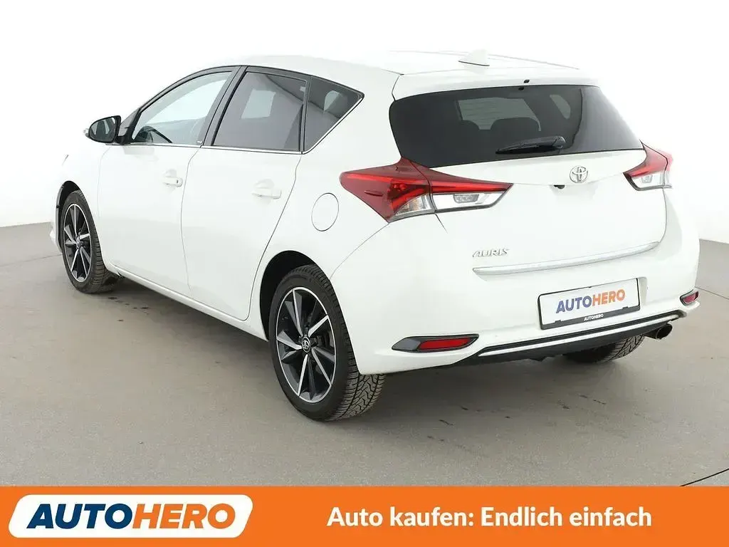 Gebraucht Toyota Auris Edition-S 116 PS (85 kW) 2017 Weiß Limousine