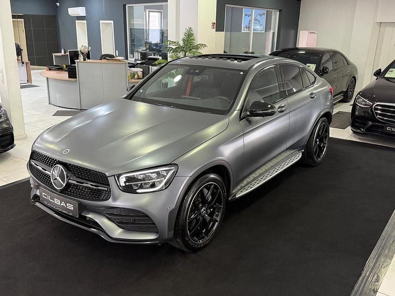 Selenitgrau magnolackierung Gebraucht 2022 Mercedes GLC220 AMG line Coupé | 45.900 € (Etwas zu teuer) - Bild 1/4