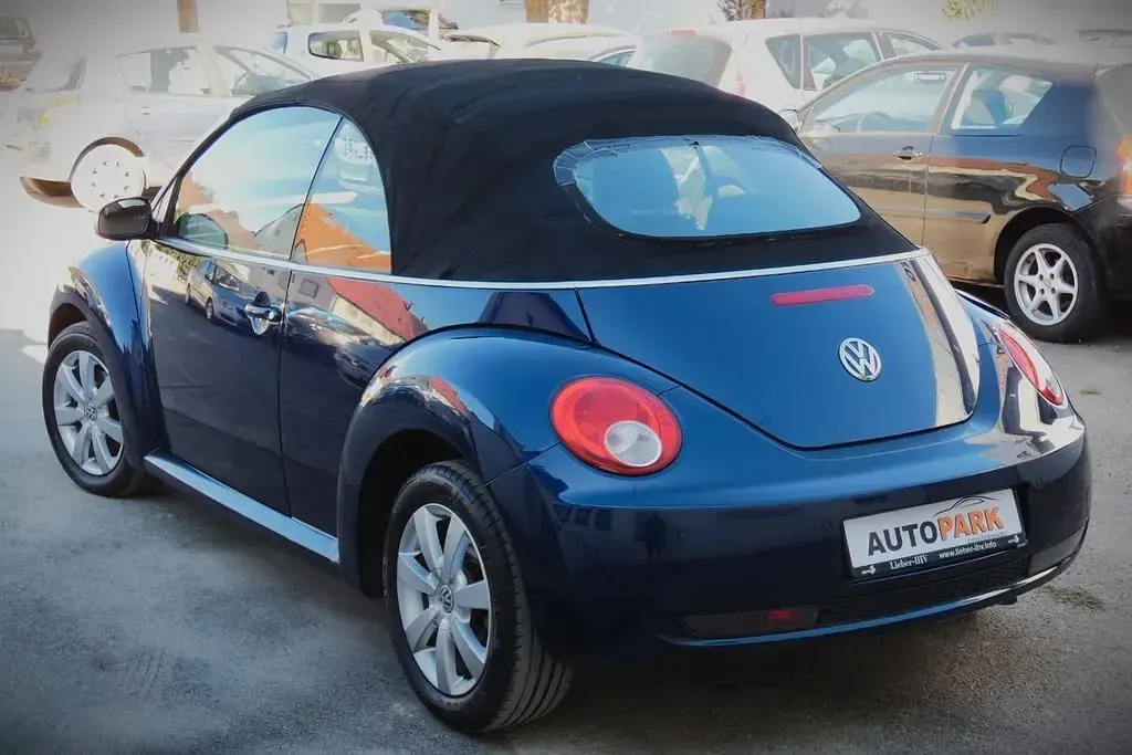 Gebraucht VW New Beetle Cabriolet United 75 PS (55 kW) 2009 Blau Cabrio