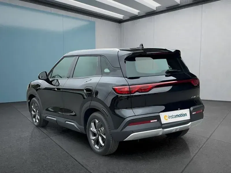 Uusi BYD Atto 2 Boost 130 kW (177 HP) 2025 Musta Katumaasturi