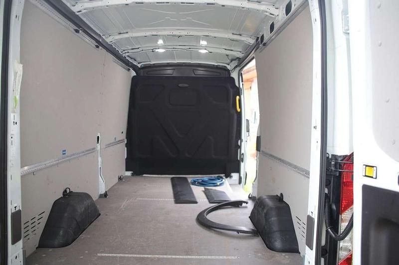 Gebraucht Ford Transit Trend 135 kW (184 PS) 2022 Frozen white Van / Kleinbus