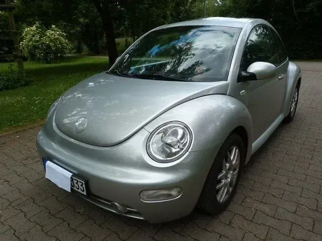Gebraucht VW Beetle 102 PS (75 kW) 2001 Rot Kleinwagen