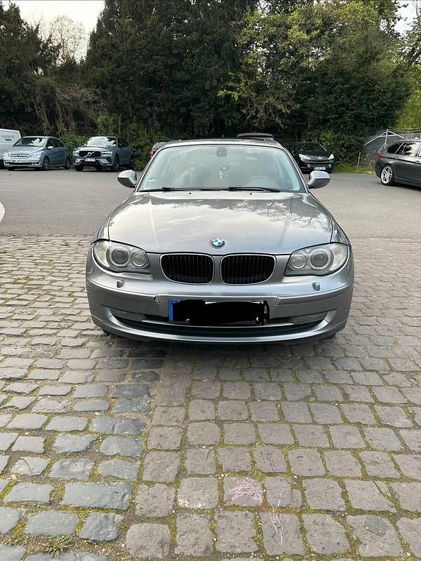 Gebraucht BMW 116 122 PS (89 kW) 2011 Kleinwagen