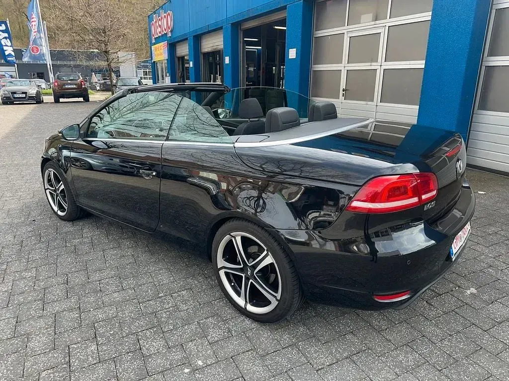 Gebraucht VW Eos 122 PS (89 kW) 2011 Schwarz Cabrio
