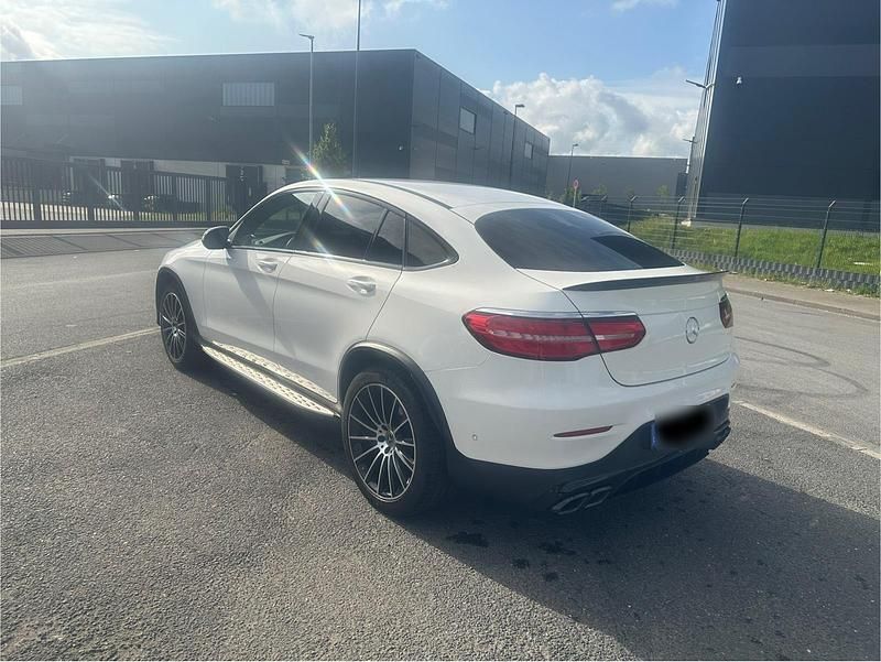 Gebraucht Mercedes GLC220 AMG 170 PS (125 kW) 2017 Weiß Coupé