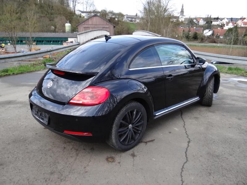 Usata VW Beetle 160 CV (117 kW) 2013 Nero Utilitaria