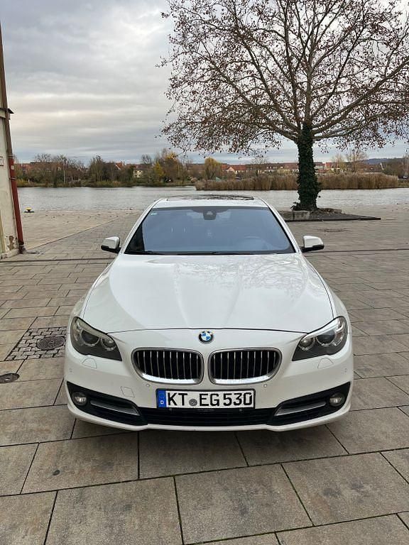 Weiß Gebraucht 2015 BMW 530 Limousine | 16.500 € (Guter Preis) - Bild 1/4