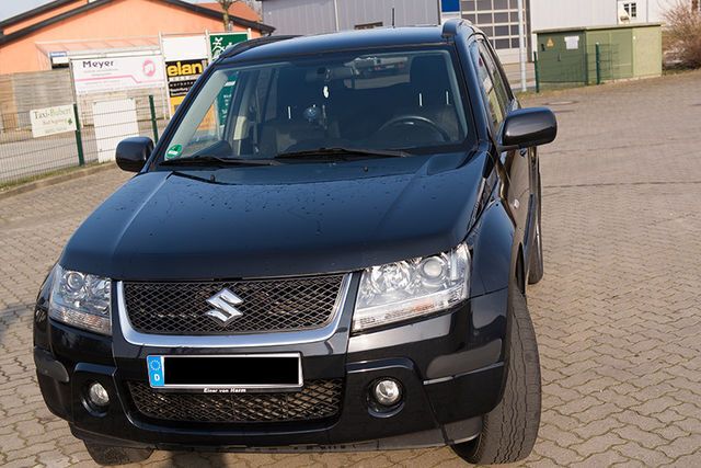 Gebraucht Suzuki Grand Vitara Comfort 190 PS (139 kW) 2006 Schwarz metallic SUV