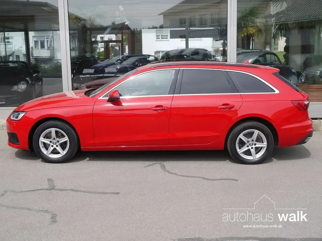 Gebraucht Audi A4 Comfort 136 PS (100 kW) 2020 Rot Kombi