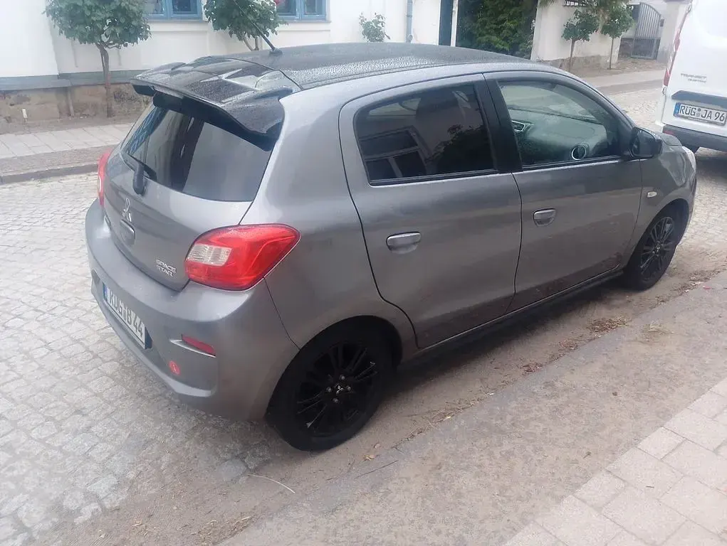 Gebraucht Mitsubishi Space Star Top 80 PS (58 kW) 2019 Grau Kleinwagen