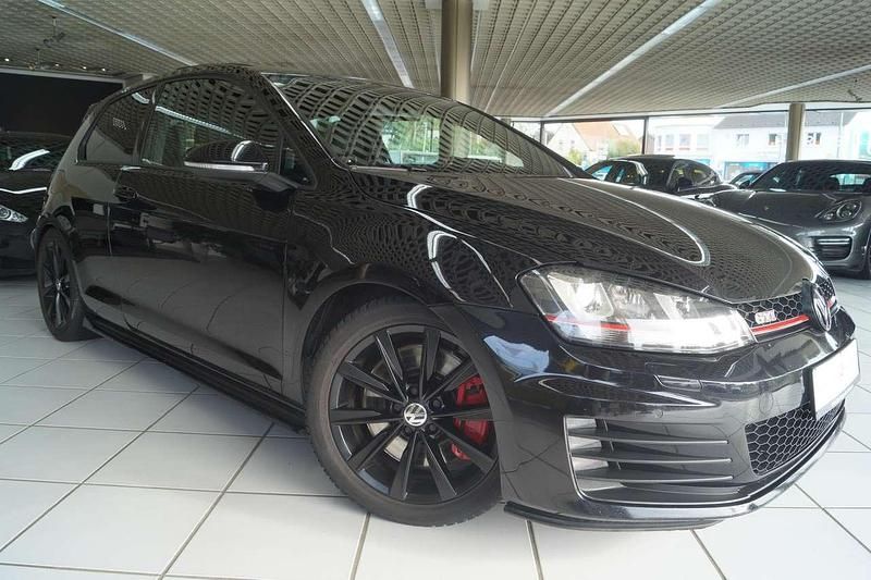 Gebraucht VW Golf GTI 230 PS (169 kW) 2015 Deep black perleffekt Coupé