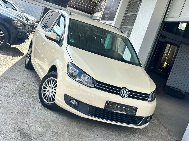 Gelb Gebraucht 2011 VW Touran Highline Van / Kleinbus | 4.999 € (Superpreis) - Bild 1/4