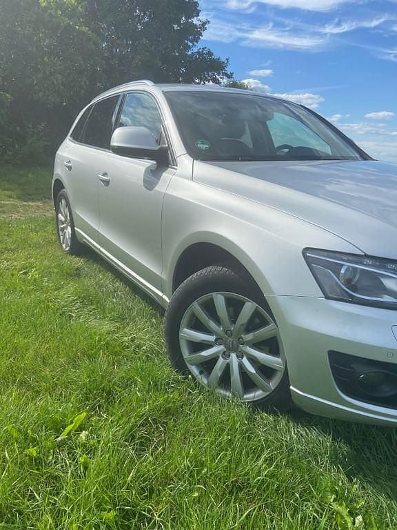 Silber Gebraucht 2010 Audi Q5 SUV | 9.500 € (Superpreis) - Bild 1/4