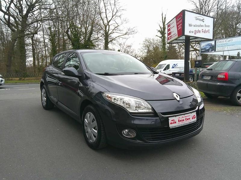 Gebraucht Renault Mégane III 101 PS (74 kW) 2013 Grau Kleinwagen