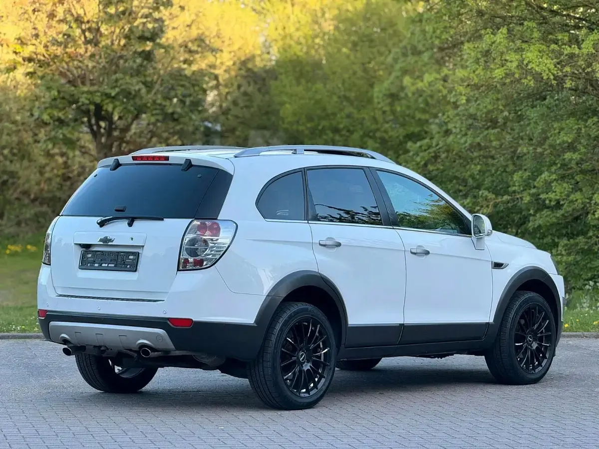 Gebraucht Chevrolet Captiva 184 PS (135 kW) 2012 Weiß SUV