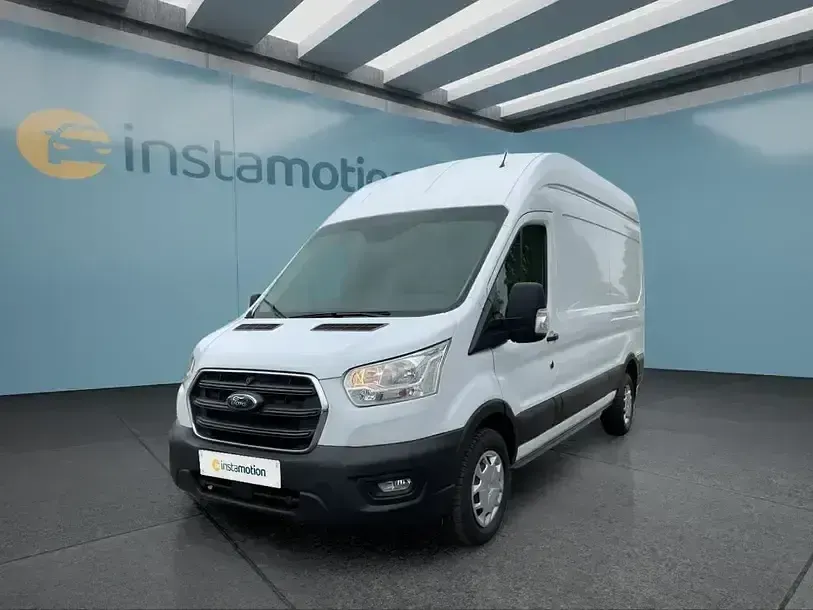 Używany Ford Transit Trend 131 KM (96 kW) 2021 Biały Sedan/Limuzyna
