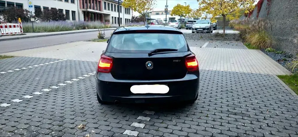Gebraucht BMW 116 136 PS (100 kW) 2012 Schwarz Kleinwagen
