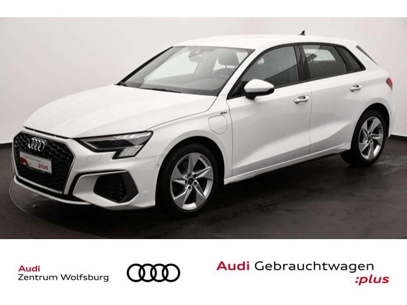 Ibisweiß Gebraucht 2021 Audi A3 e-tron S-Line Kleinwagen | 25.190 € (Fairer Preis) - Bild 1/4
