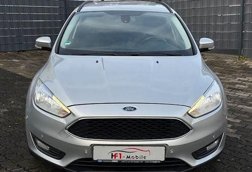 Gebraucht Ford Focus Business Edition 125 PS (91 kW) 2016 Silber Kombi