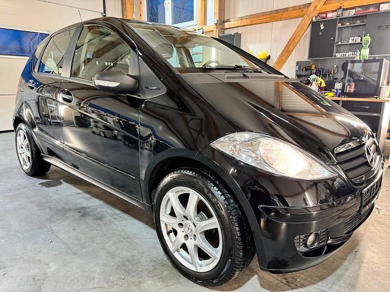 Gebraucht Mercedes A150 Classic 95 PS (69 kW) 2005 Schwarz Kleinwagen