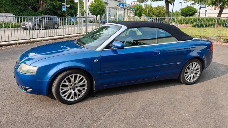 Blau Gebraucht 2002 Audi A4 Cabriolet S-Line Cabrio | 3.999 € (Superpreis) - Bild 1/4
