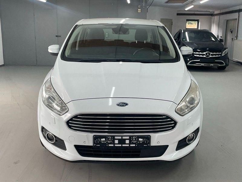 Gebraucht Ford S-MAX Trend 150 PS (110 kW) 2017 Weiß Van / Kleinbus