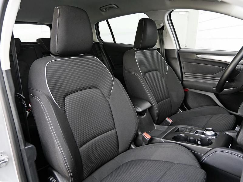 Gebraucht Ford Focus Titanium X 116 PS (85 kW) 2023 Silber Kombi