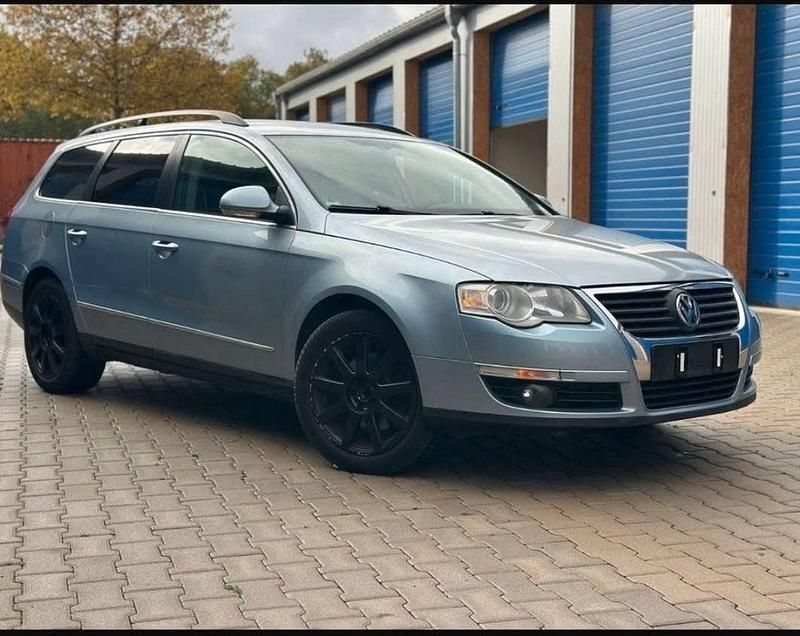 Gebraucht VW Passat 140 PS (102 kW) 2005 Blau Coupé