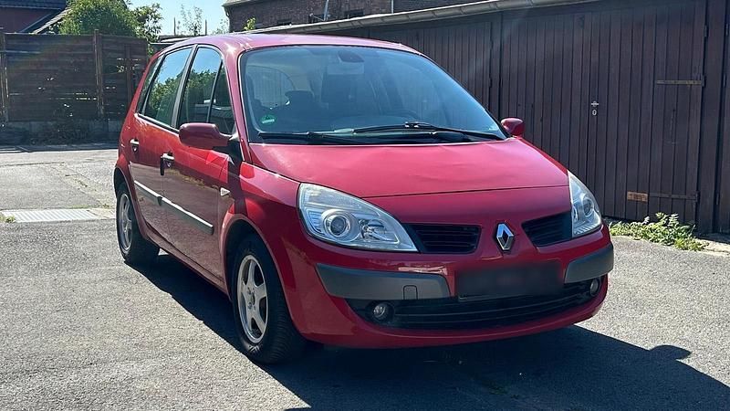 Rot Gebraucht 2007 Renault Mégane GrandTour Kombi | 1.600 € (Fairer Preis) - Bild 1/4