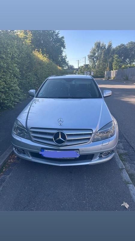 Silber Gebraucht 2008 Mercedes C180 Limousine | 8.300 € - Bild 1/4