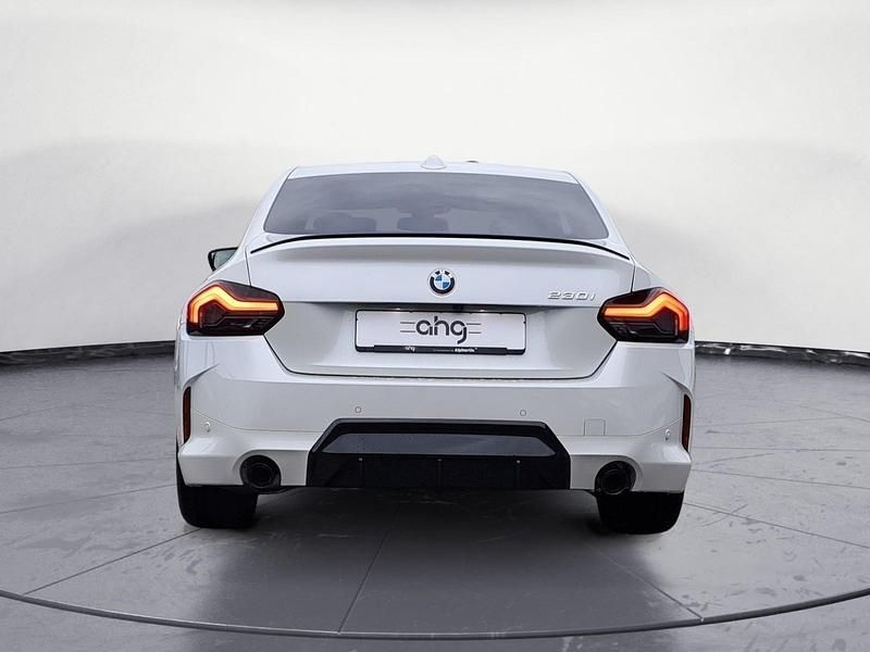 Neu BMW 230 Performance 245 PS (180 kW) 2025 Weiß Coupé