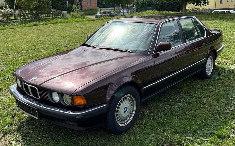 Gebraucht BMW 735 211 PS (155 kW) 1991 Rot Limousine