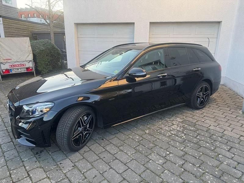 Gebraucht Mercedes C300e Night 306 PS (225 kW) 2020 Schwarz Limousine