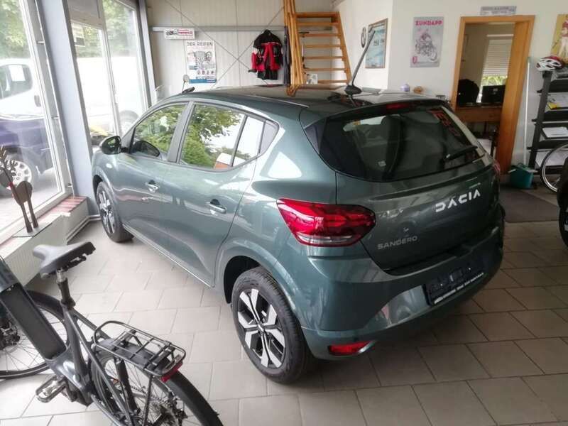 Div. metallicfarben lieferbar Neu 2025 Dacia Sandero Expression Kleinwagen | 16.449 € (Guter Preis) - Bild 1/4