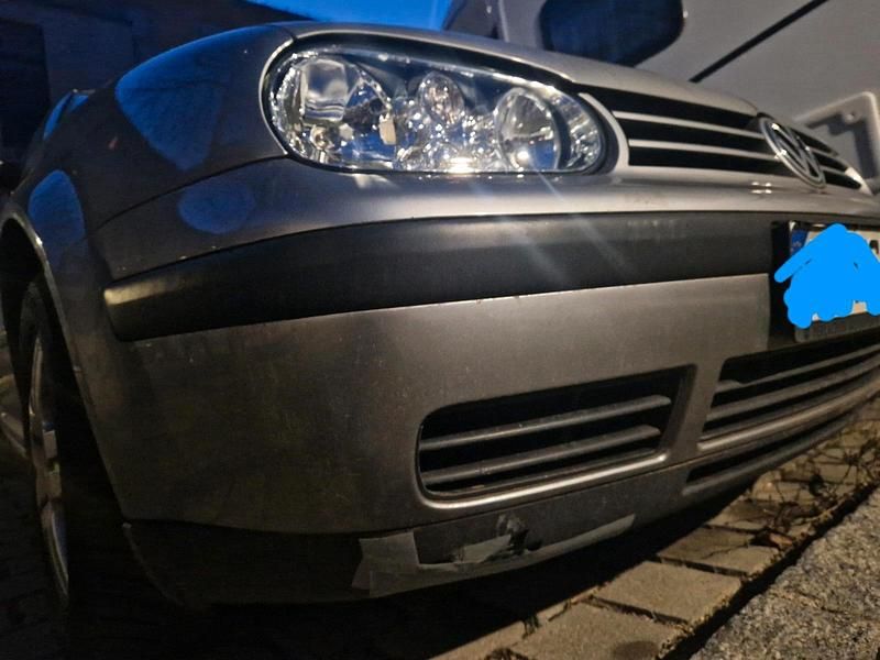 Gebraucht VW Golf IV 102 PS (75 kW) 2002 Grau Limousine