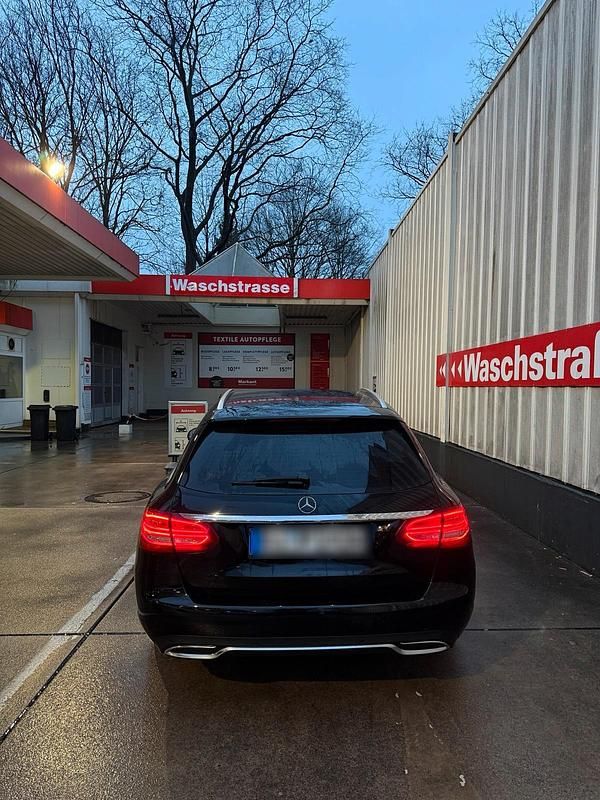 Gebraucht Mercedes C250 204 PS (150 kW) 2014 Schwarz Kombi