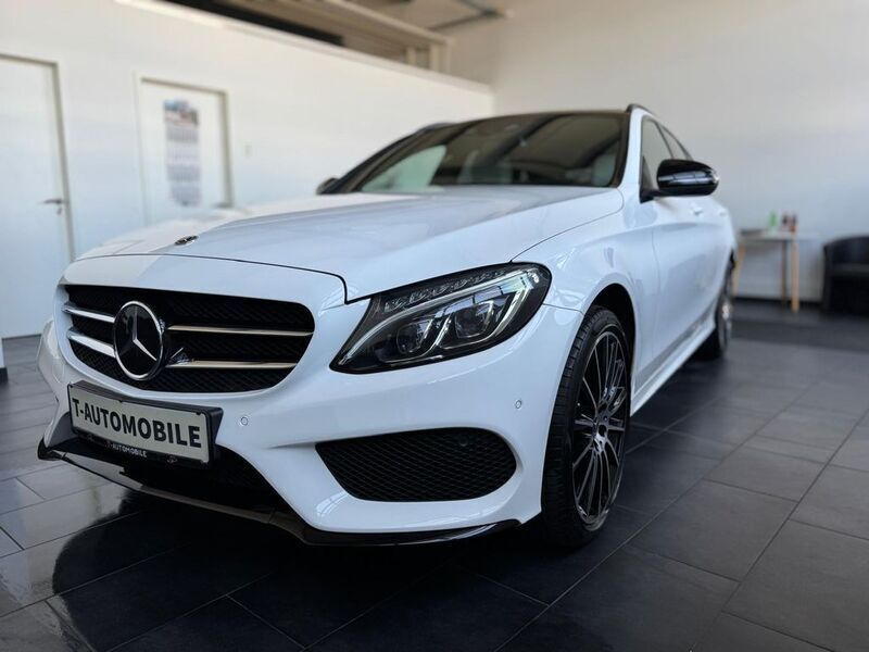 Weiß Gebraucht 2017 Mercedes C400 AMG line Limousine | 27.990 € (Fairer Preis) - Bild 1/4