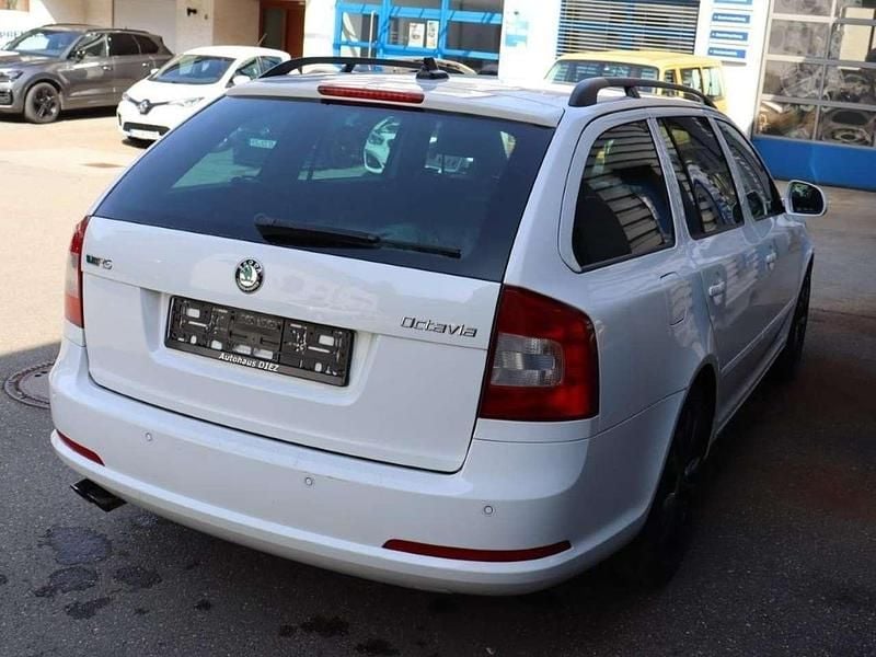 Gebraucht Skoda Octavia RS 200 PS (147 kW) 2012 Candyweiss Kombi