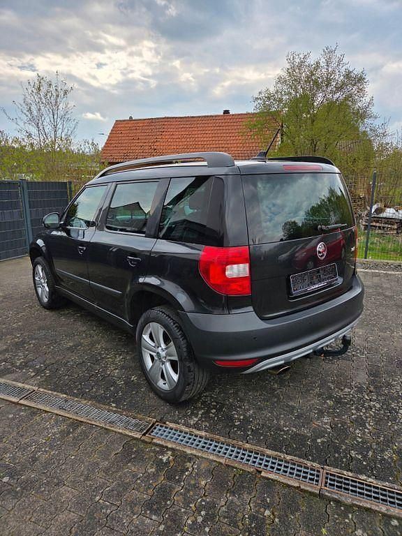 Gebraucht Skoda Yeti 105 PS (77 kW) 2013 Schwarz SUV