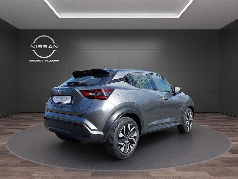 Gebraucht Nissan Juke Acenta 114 PS (83 kW) 2022 Grau SUV