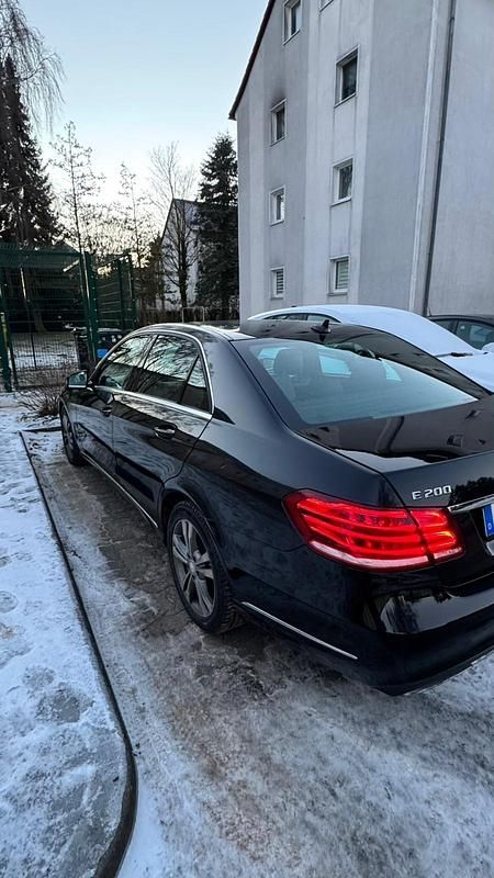 Gebraucht Mercedes E200 136 PS (100 kW) 2014 Schwarz Limousine