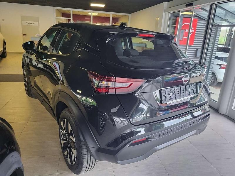 Gebraucht Nissan Juke Acenta 114 PS (83 kW) 2024 Schwarz SUV
