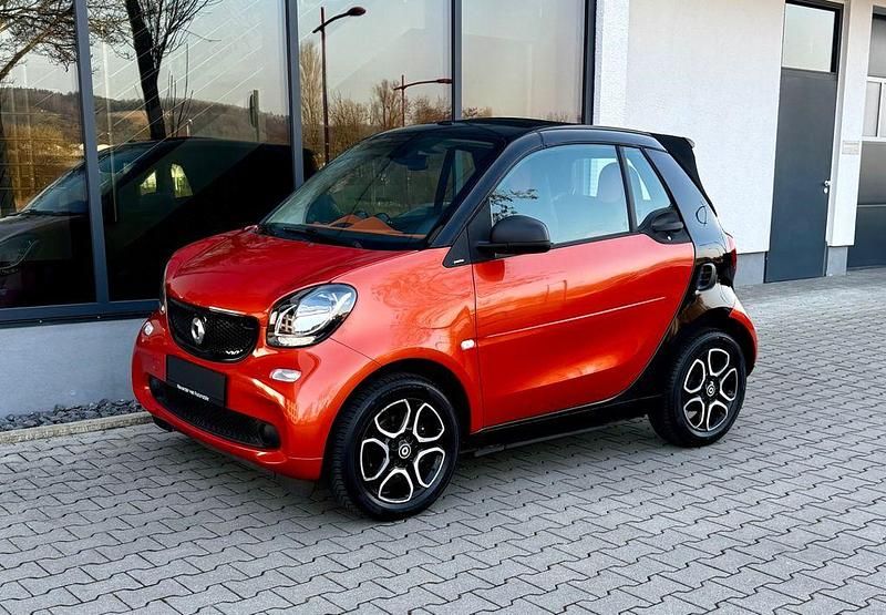 Gebraucht Smart ForTwo Cabrio 90 PS (66 kW) 2017 Schwarz Cabrio