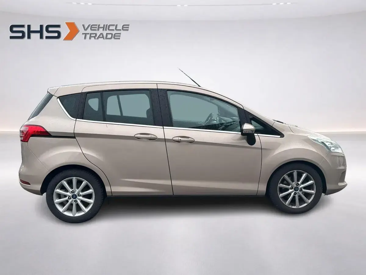 Gebraucht Ford B-MAX Titanium 100 PS (73 kW) 2017 Beige Van / Kleinbus